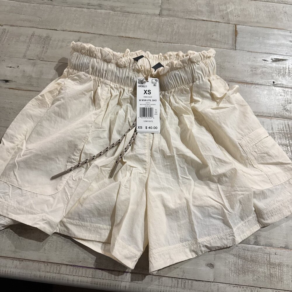 NEW! Adidas Women's Multi Sport Casual Short, Utility Wonder White, Size X Small